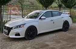 نيسان ألتيما